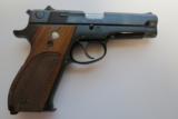Smith & Wesson Model 39-2 - 2 of 6