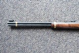 Winchester Model 9422XTR Annie Oakley - 5 of 11