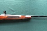 Weatherby Vanguard Deluxe in 257 Weatherby Mag. - 3 of 13