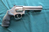 New
in Box Smith & Wesson 686-6 in 357 Magnum - 3 of 5