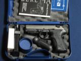 BERETTA PX4 STORM STAINLESS 40 S&W - 1 of 3