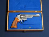 SMITH & WESSON 629 44 MAG - 1 of 3
