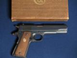 COLT 1911 GOVERNMENT 45 ACP - 2 of 3