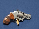 SMITH & WESSON 627-5 PERFORMANCE CENTER 357 MAGNUM - 1 of 3