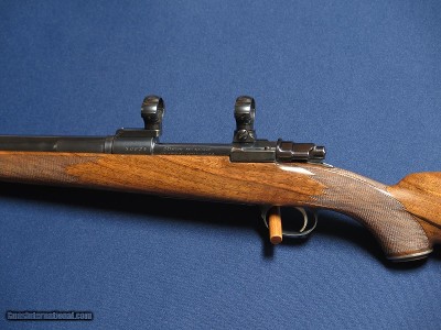 EMIL FACUNA 7MM REM MAG CUSTOM RIFLE - Image 4 of 9