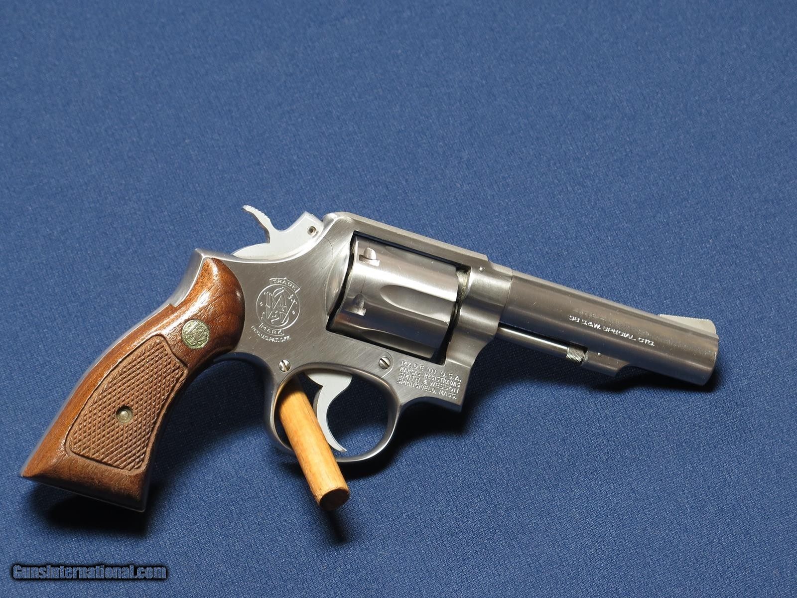 SMITH & WESSON 64-3 38 SPECIAL