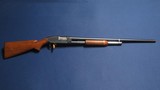 WINCHESTER 12 12 GAUGE 1950 - 2 of 8