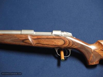 SAKO 85S VARMINT STAINLESS 243 - Image 4 of 8