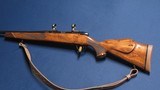 WEATHERBY MARK V DELUXE 300 WBY MAG - 5 of 7