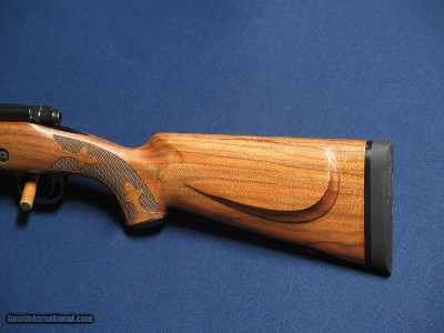 WINCHESTER 70 SUPER GRADE 6.5 CREEDMORE AAA FRENCH WALNUT - Image 6 of 9