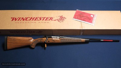 WINCHESTER 70 SUPER GRADE 6.5 CREEDMORE AAA FRENCH WALNUT