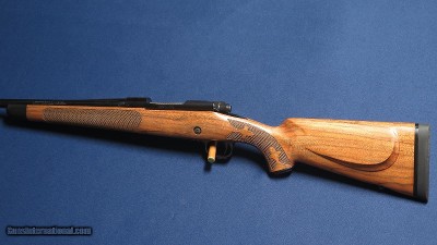 WINCHESTER 70 SUPER GRADE 6.5 CREEDMORE AAA FRENCH WALNUT - Image 5 of 9