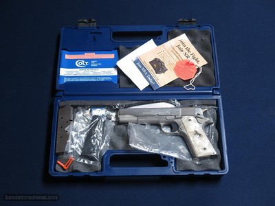 COLT 1911 STAINLESS GOVERNMENT MODEL 45 ACP