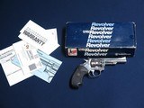 SMITH & WESSON 651-1 22 MRF