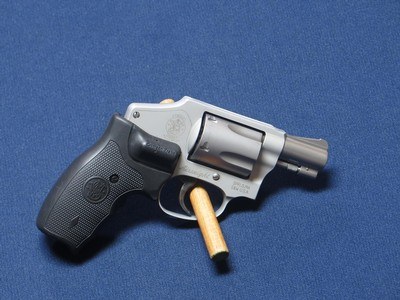 SMITH & WESSON 642-2 38 SPECIAL
