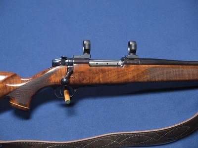 WEATHERBY MARK V 300 WBY