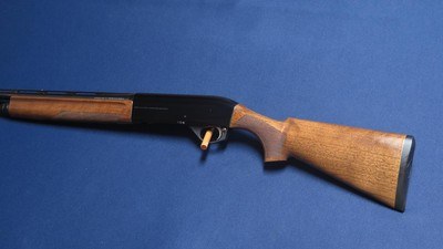 BENELLI MONTEFELTRO 20 GAUGE - Image 5 of 7