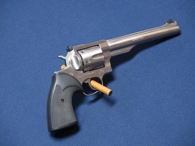 RUGER REDHAWK 44 MAGNUM STAINLESS - Image 2 of 4