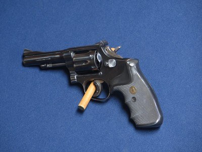 SMITH & WESSON 15 38 SPECIAL - Image 4 of 4