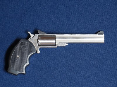 NORTH AMERICAN ARMS MINI MASTER 22 MAGNUM - Image 1 of 3