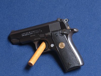 COLT GOVERNMENT MK IV 380 - Image 4 of 5