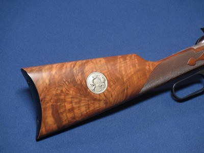 WINCHESTER 94 LEGENDARY FRONTIERSMAN 38-55 - Image 3 of 8