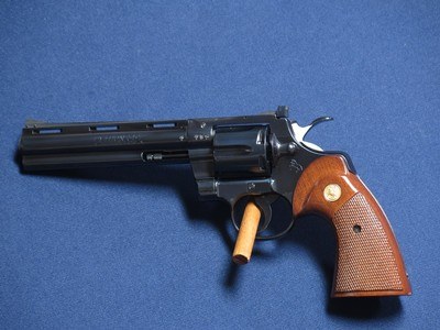 COLT PYTHON 357 MAGNUM 1976 W/BOX - Image 3 of 7