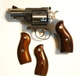 Davidsons Stainless Ruger Redhawk 41 Magnum Revolver - 12 of 15