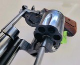 Smith & Wesson Model 19-5 .357 -
6