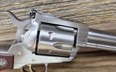 Ruger New Model Blackhawk Stainless - .357 Magnum - USES - Image 3 of 15