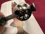 WEBLEY
Revolver. Mark lV
.38 - 6 of 9