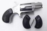 North American Arms .22 Short Long Rifle Mini Revolver Grips Black Rubber with Screw No Magnum Round Butt Only
- 15 of 15