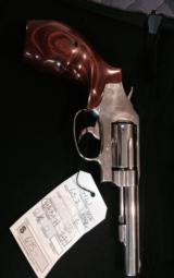 Smith & Wesson Model 65-6 .357 Stainless AS NEW - 1 of 9