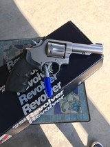 S&W model 617 Special Edition 22 cal. Only 200 manufactured in 1991. - 2 of 9