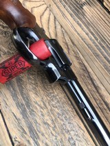 Smith & Wesson K22 Masterpiece - Model 17 - 17 of 20