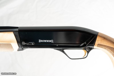 Browning Maxus II Hunter Maple 12ga 28in