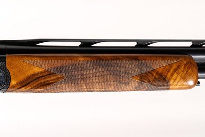 Caesar Guerini Magnus Ascent Sporting Limited 12 GA 32 IN Left Hand ADJ - Image 7 of 11