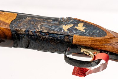 Caesar Guerini Magnus Ascent Sporting Limited 12 GA 32 IN Left Hand ADJ - Image 6 of 11
