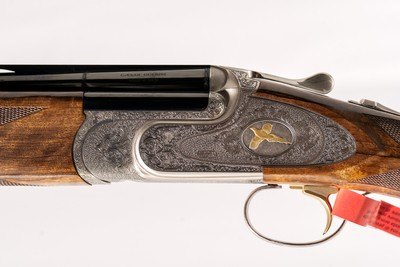 Caesar Guerini Invictus V Sporting 12 GA 32 IN ADJ Stock - Image 1 of 11