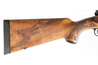 Winchester M70 Super Grade French Walnut 7 MM 26 IN - Image 3 of 11
