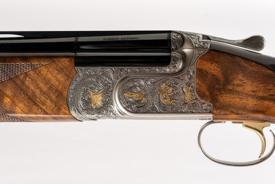 Caesar Guerini Invictus III Sporting 12 GA 32 IN Adj Stock - Image 1 of 11
