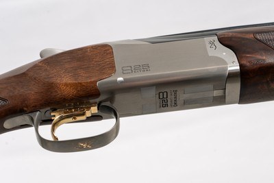 Browning Citori 825 Sporting Adj Stock 12 GA 32 IN - Image 9 of 11