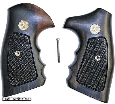Colt Python Checkered Tigerwood Grips With Medallions