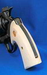 Colt Python Target Wrap Around Grips - 3 of 4