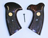Colt V Frame MKIV or MKV Rosewood Checkered Grips with Medallions