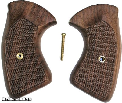 Colt Detective Special 4th Model Walnut Checkered Grips
