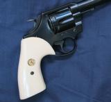 Presentation Colt MKV Grips - 3 of 3