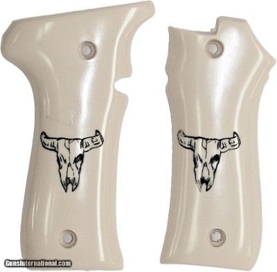 Llama III & IIIA, Small Frame Grips, Bison Skull