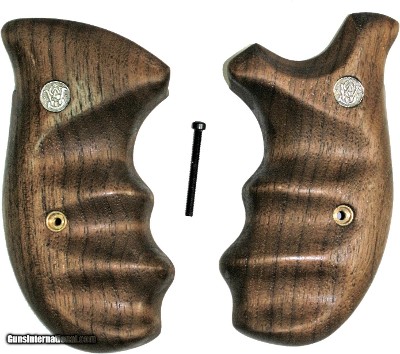 Smith & Wesson N Frame Smooth Walnut Combat Grips, Round Butt