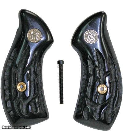Smith & Wesson J Frame Imitation Jigged Buffalo Horn Grips, Medallions